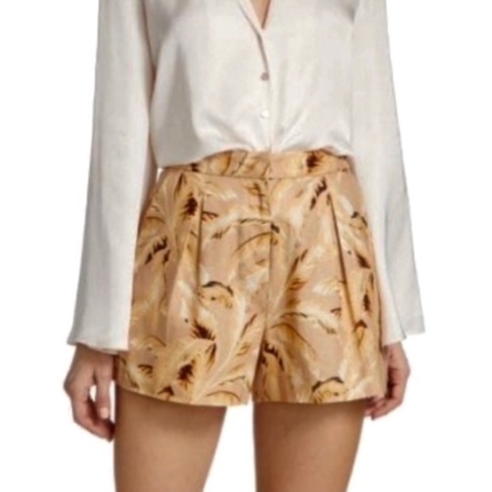 L’agence Vittoria Leaf Linen Shorts.